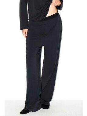 SKIMS Boyfriend Loose Fit Pants in Onyx - NWT!! - XXS